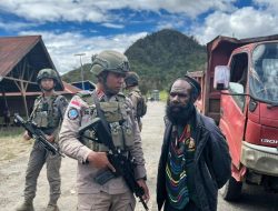 Patroli di Ilaga, Menjaga Keamanan Sambil Membangun Percakapan dengan Warga