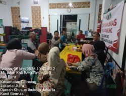 Ngobrol Santai RW 13 Kalibaru Annas Ibrahim Bersama Binmaspol Aiptu Irwan, Perkuat Sinergi Cegah Tawuran