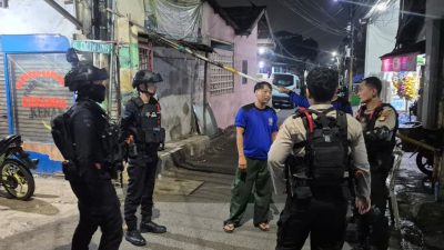 Brimob Polda Metro Jaya Gagalkan Dugaan Tawuran di Ciracas, Lima Remaja dan Celurit Diamankan