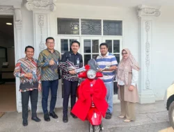 Dukung Ekosistem Digital, BRI BO Panglima Polim Serahkan Satu Unit Vespa ke Sambal Bakar Indonesia