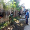 Semangat Gotong Royong Satgas TMMD ke-129 Kodim 1505/Tidore dan Warga Bangun Drainase di Desa Lolobata