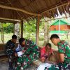 Canda dan Tawa Warnai TMMD Ke-129, Kedekatan Satgas TNI dengan Anak-Anak Kampung Sesor Semakin Erat