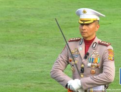 Presiden Puji Tertibnya Upacara Penurunan Bendera, Danup Diminta Langsung Menghadap
