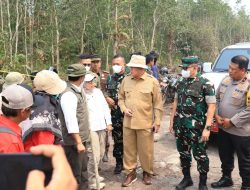 Danlanud Sjamsudin Noor Dampingi Menhut RI Tinjau Hutan Lindung Liang Anggang, Perkuat Sinergi Penanganan Karhutla