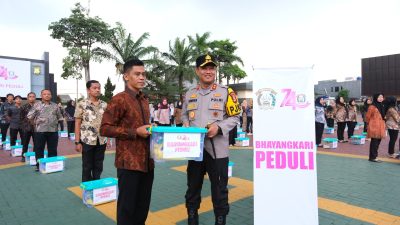 Bhayangkari Peduli, Pengurus Bhayangkari Daerah Banten Salurkan Bansos kepada TKK Polda Banten