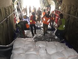 Modifikasi Cuaca Berlanjut, TNI Intensifkan Modifikasi Cuaca di Palembang, Satgas Udara Semai 9 Ton dry ice dan NaCl