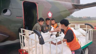 Percepat Penanganan Karhutla di Palembang, Satgas Udara Semai 7,2 Ton Dry Ice dan NaCl